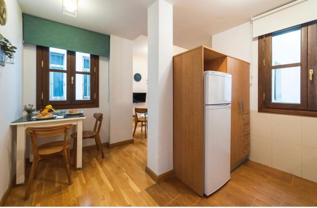 Апартаменти Adorable Apartamento Centro Гранада Екстер'єр фото
